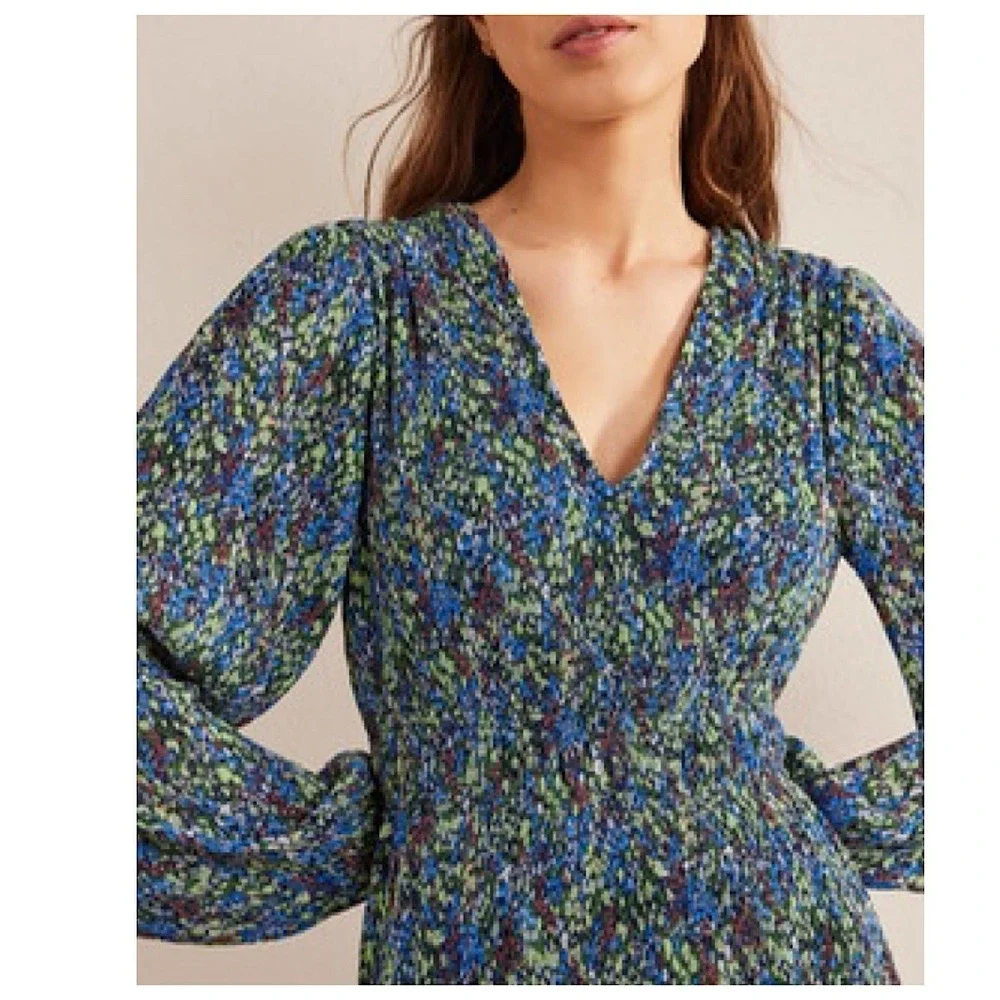 Boden Plisse Mini Dress Sz US 6L‎ XS Blue Floral V Neck Long Sleeve Dress